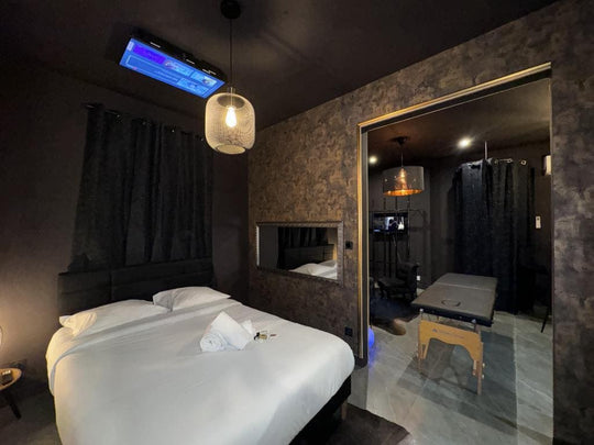 LOVE CLAIRE - Love’nSpa - weekend en amoureux, love rooms avec spa ou jacuzzi privatif