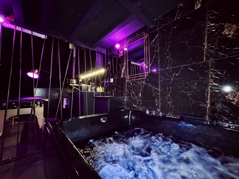 LOVE DAYAN - Love’nSpa - weekend en amoureux, love rooms avec spa ou jacuzzi privatif