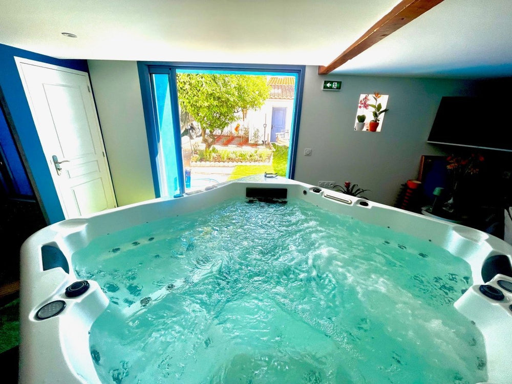 Love & Kinky Room with big SPAs & Sauna - Love’nSpa - weekend en amoureux, love rooms avec spa ou jacuzzi privatif18 de Love & Kinky Room with big SPAs & Sauna
