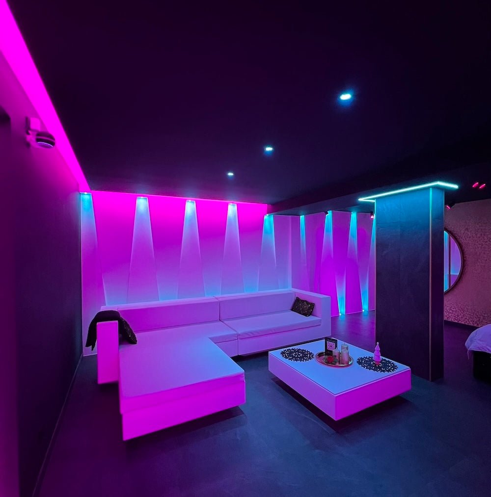 Love Room Bonneville - Love’nSpa - weekend en amoureux, love rooms avec spa ou jacuzzi privatif1 de Love Room Bonneville
