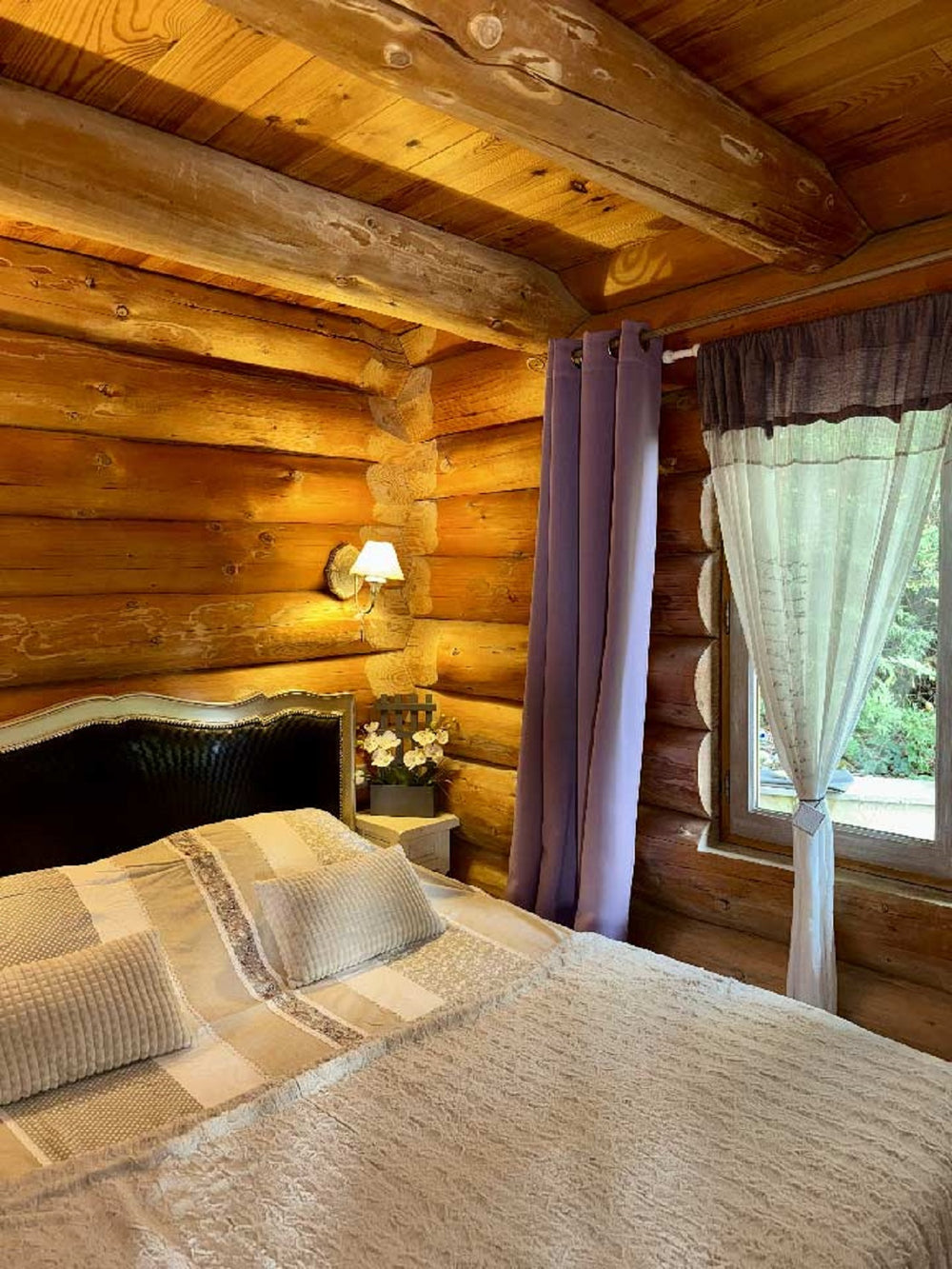 Love room Cabane de Rêve à Montmurat — photo 1518 de Cabane de Rêve
