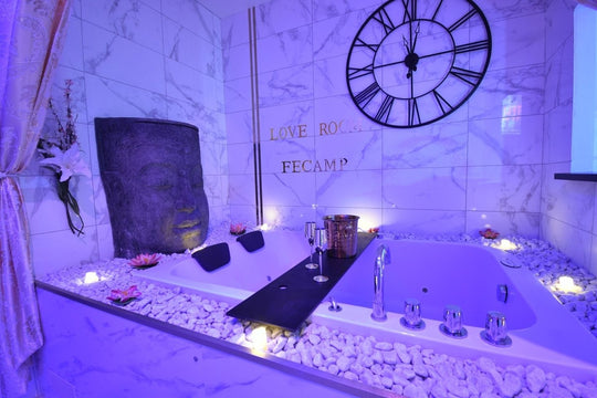 Love Room Fécamp - Appartement 3 - Love’nSpa - weekend en amoureux, love rooms avec spa ou jacuzzi privatif