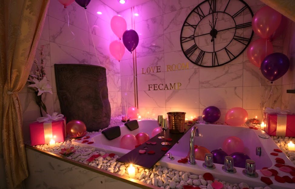 Love Room Fécamp - Appartement 3 - Love’nSpa - weekend en amoureux, love rooms avec spa ou jacuzzi privatif2 de Love Room Fécamp - Appartement 3
