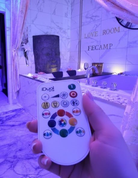 Love Room Fécamp - Appartement 3 - Love’nSpa - weekend en amoureux, love rooms avec spa ou jacuzzi privatif9 de Love Room Fécamp - Appartement 3
