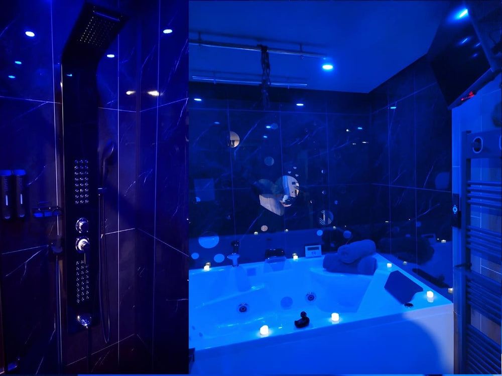 Love - Room, Gîte 4 étoiles, 50 Nuances Romantiques - Love’nSpa - weekend en amoureux, love rooms avec spa ou jacuzzi privatif4 de Love-Room, Gîte 4 étoiles, 50 Nuances Romantiques
