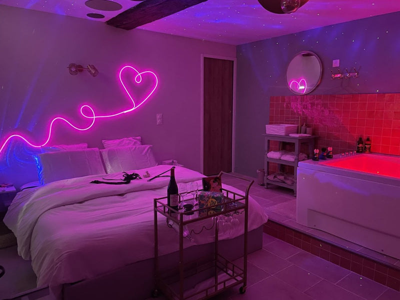 Love & Spa in the Loire Valley - Love’nSpa - weekend en amoureux, love rooms avec spa ou jacuzzi privatif3 de Love & Spa in the Loire Valley
