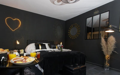 Lover's room Or - Love’nSpa - weekend en amoureux, love rooms avec spa ou jacuzzi privatif