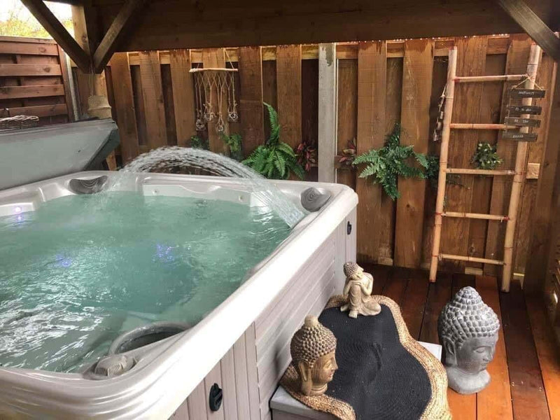 Lovin’Chalets - Rêves d un soir - Love’nSpa - weekend en amoureux, love rooms avec spa ou jacuzzi privatif1 de Lovin’Chalets - Rêves d un soir
