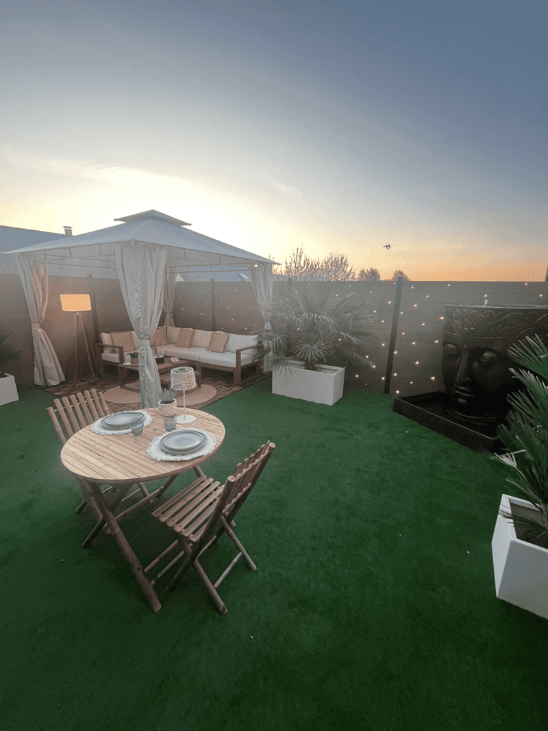 LovingSpa - La Suite Vintage - Love’nSpa - weekend en amoureux, love rooms avec spa ou jacuzzi privatif