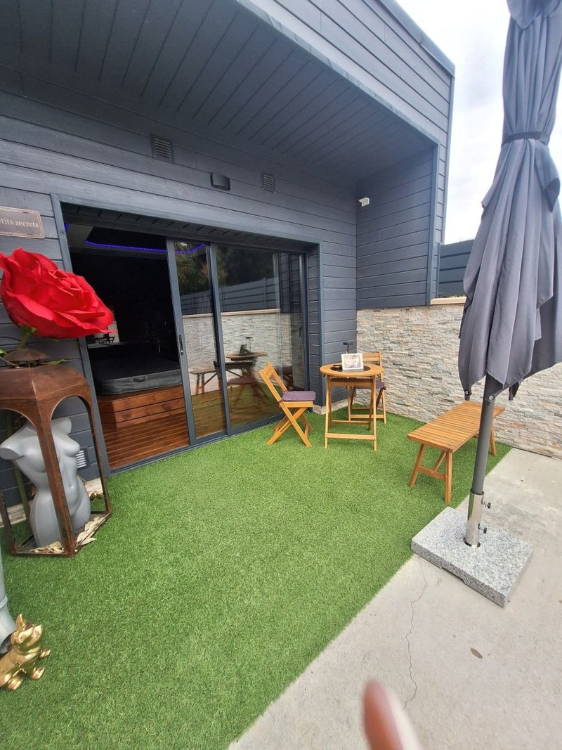 Mes petits secrets - Love’nSpa - weekend en amoureux, love rooms avec spa ou jacuzzi privatif2 de Mes petits secrets
