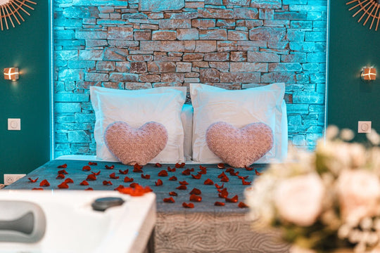 Mini toy - Love’nSpa - weekend en amoureux, love rooms avec spa ou jacuzzi privatif