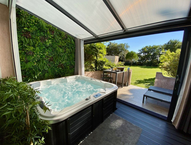 Nids d'Amour - Love’nSpa - weekend en amoureux, love rooms avec spa ou jacuzzi privatif1 de Nids d'Amour
