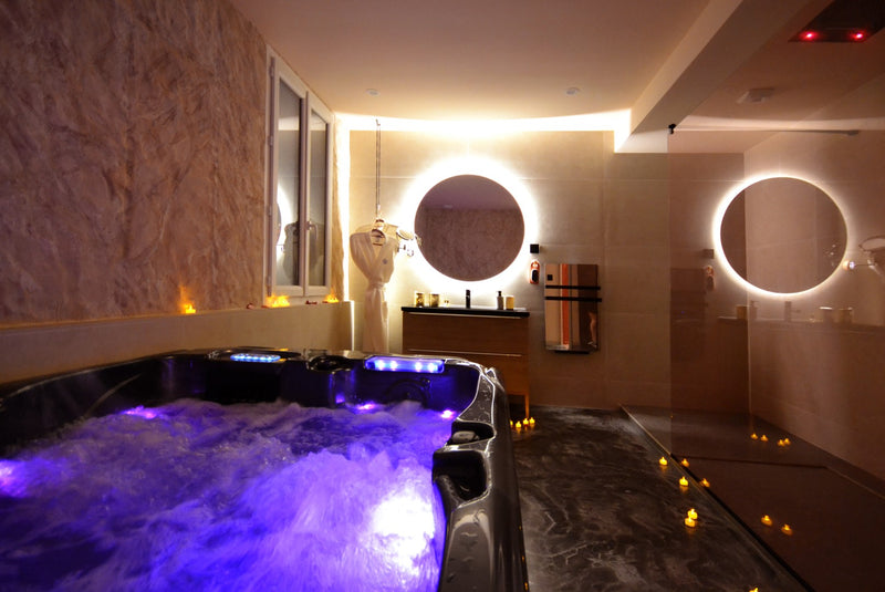 Noti Room - Love’nSpa - weekend en amoureux, love rooms avec spa ou jacuzzi privatif2 de Noti Room
