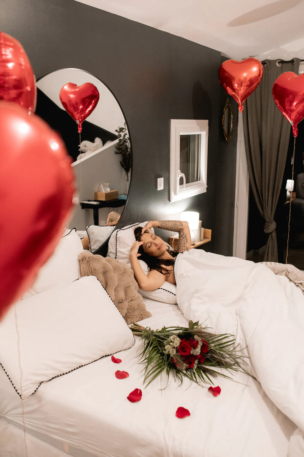 NOVELIA • Loveroom Chic avec Spa & Piscine • 15 min Toulouse - Love’nSpa - weekend en amoureux, love rooms avec spa ou jacuzzi privatif8 de NOVELIA • Loveroom Chic avec Spa & Piscine • 15 min Toulouse
