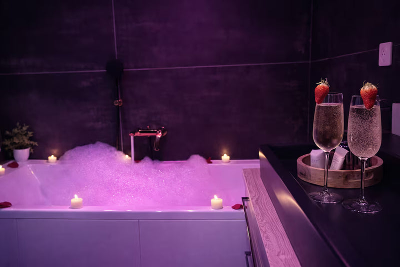 NOVELIA • Loveroom Chic avec Spa & Piscine • 15 min Toulouse - Love’nSpa - weekend en amoureux, love rooms avec spa ou jacuzzi privatif4 de NOVELIA • Loveroom Chic avec Spa & Piscine • 15 min Toulouse
