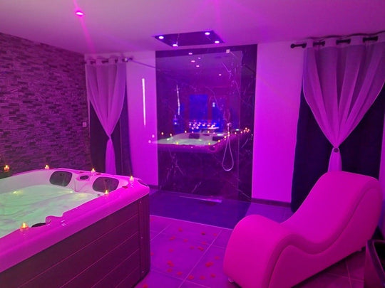 Nuit Blanche - Love’nSpa - weekend en amoureux, love rooms avec spa ou jacuzzi privatif