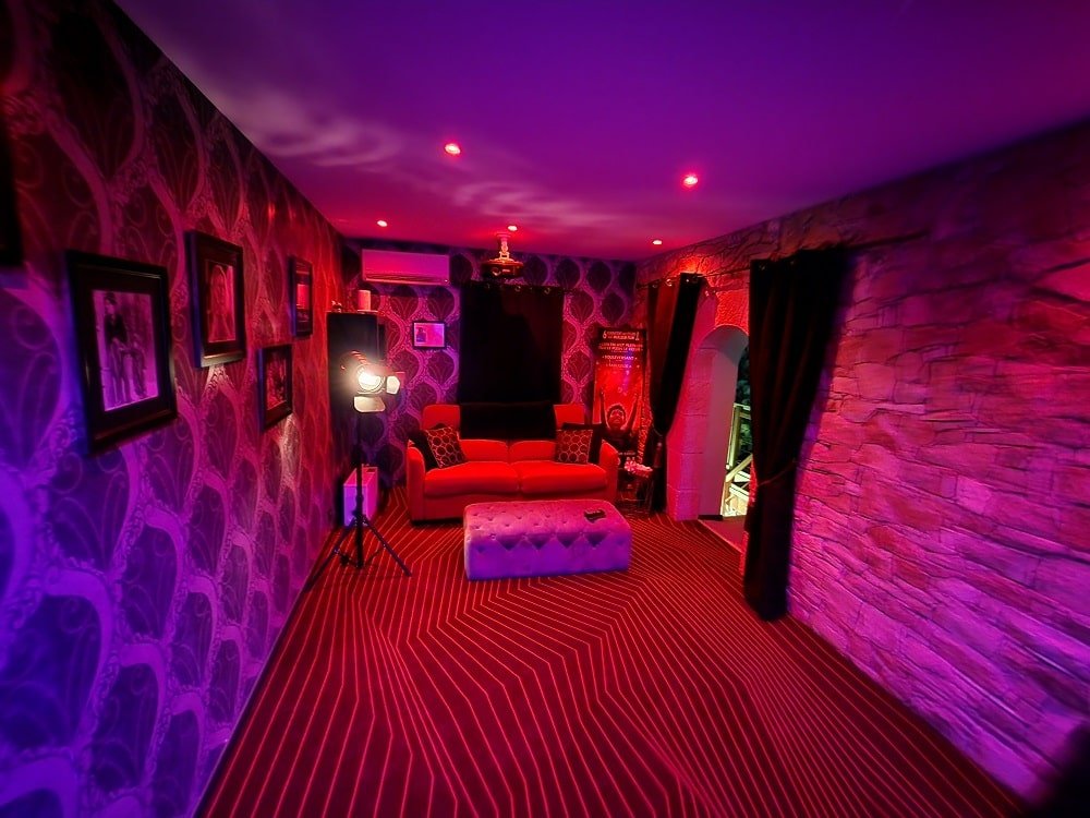 Nuit Spa Ciné - Love’nSpa - weekend en amoureux, love rooms avec spa ou jacuzzi privatif25 de Nuit Spa Ciné
