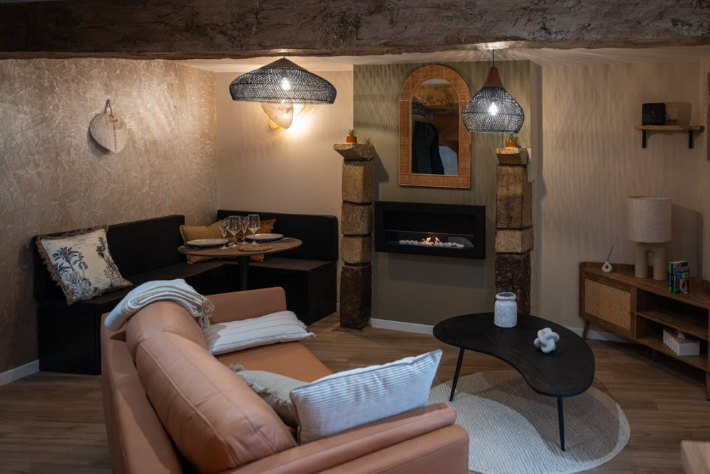 NUSA, Love Room Bali avec Jacuzzi & Cinéma Privé - Love’nSpa - weekend en amoureux, love rooms avec spa ou jacuzzi privatif4 de NUSA, Love Room Bali avec Jacuzzi & Cinéma Privé
