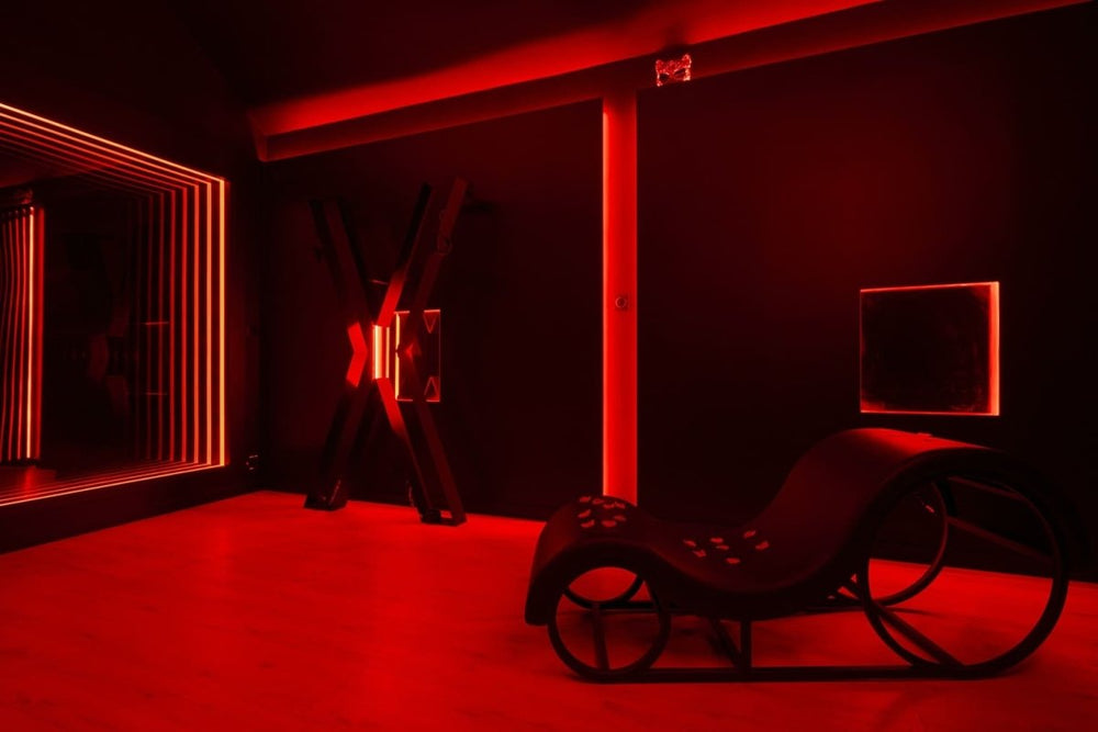 Ô Diable Des Plaisirs - La Soumise - Love’nSpa - weekend en amoureux, love rooms avec spa ou jacuzzi privatif13 de Ô Diable Des Plaisirs - La Soumise
