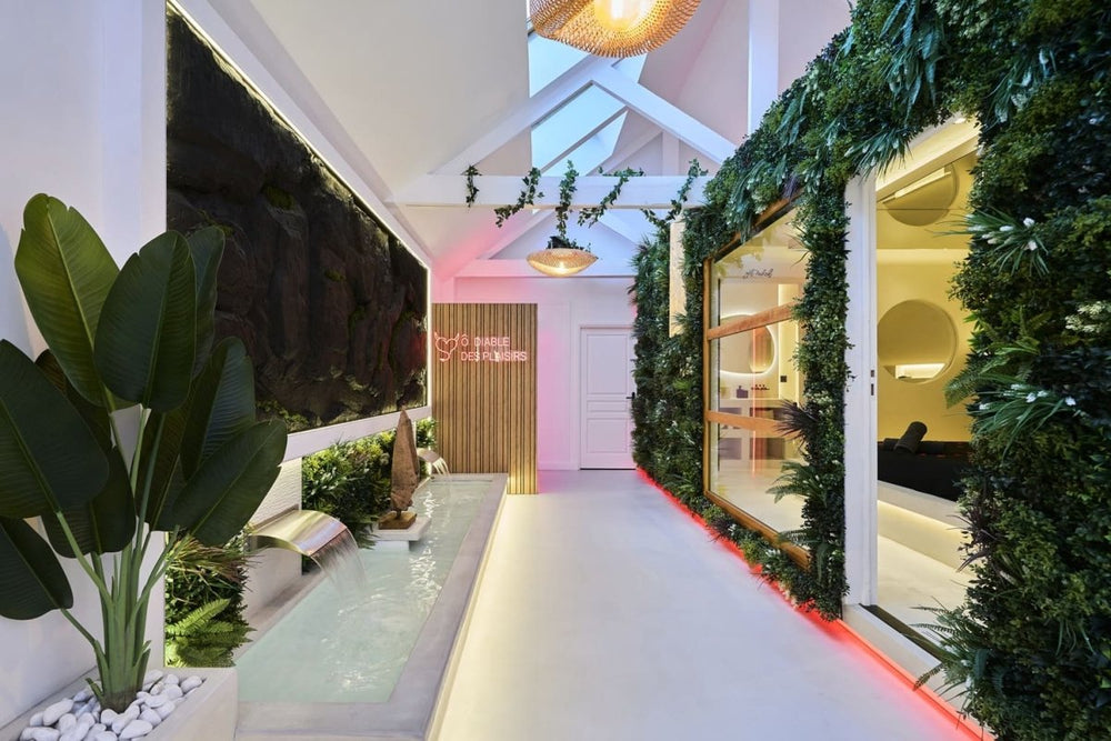 Ô Diable Des Plaisirs - La Soumise - Love’nSpa - weekend en amoureux, love rooms avec spa ou jacuzzi privatif9 de Ô Diable Des Plaisirs - La Soumise
