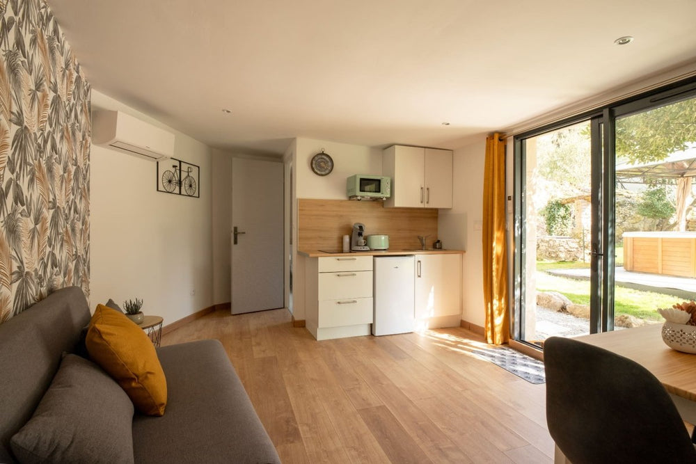 Ô Jacuzzi du Mazet - Love’nSpa - weekend en amoureux, love rooms avec spa ou jacuzzi privatif6 de Ô Jacuzzi du Mazet
