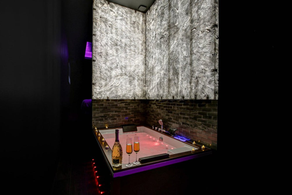 Ombreez - Balnéo - Sauna - Clim - Love’nSpa - weekend en amoureux, love rooms avec spa ou jacuzzi privatif12 de Ombreez - Balnéo - Sauna - Clim
