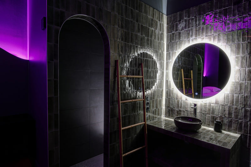 Ombreez - Balnéo - Sauna - Clim - Love’nSpa - weekend en amoureux, love rooms avec spa ou jacuzzi privatif3 de Ombreez - Balnéo - Sauna - Clim
