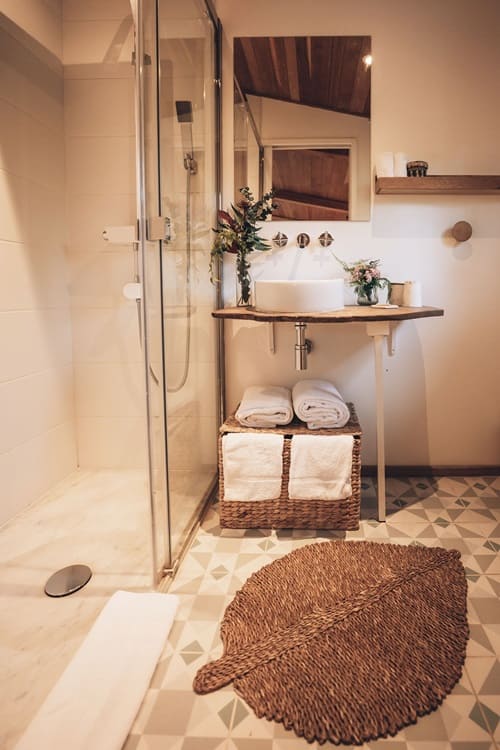 Pella Roca - Cabane Spa 1 - Love’nSpa - weekend en amoureux, love rooms avec spa ou jacuzzi privatif