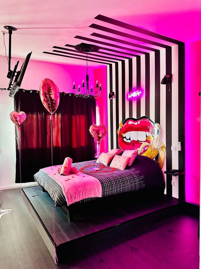Pink Art - Love’nSpa - weekend en amoureux, love rooms avec spa ou jacuzzi privatif