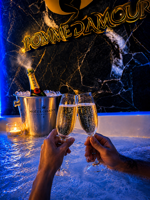 Pomme d'Amour Spa - Love’nSpa - weekend en amoureux, love rooms avec spa ou jacuzzi privatif4 de Pomme d'Amour Spa

