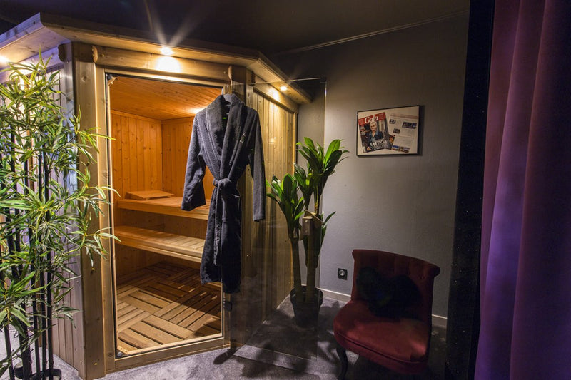 Purple Lovt - Love’nSpa - weekend en amoureux, love rooms avec spa ou jacuzzi privatif2 de Purple Lovt
