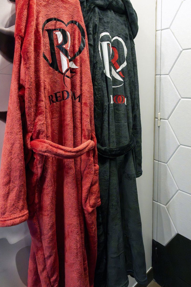 Redroom - Love’nSpa - weekend en amoureux, love rooms avec spa ou jacuzzi privatif11 de Redroom
