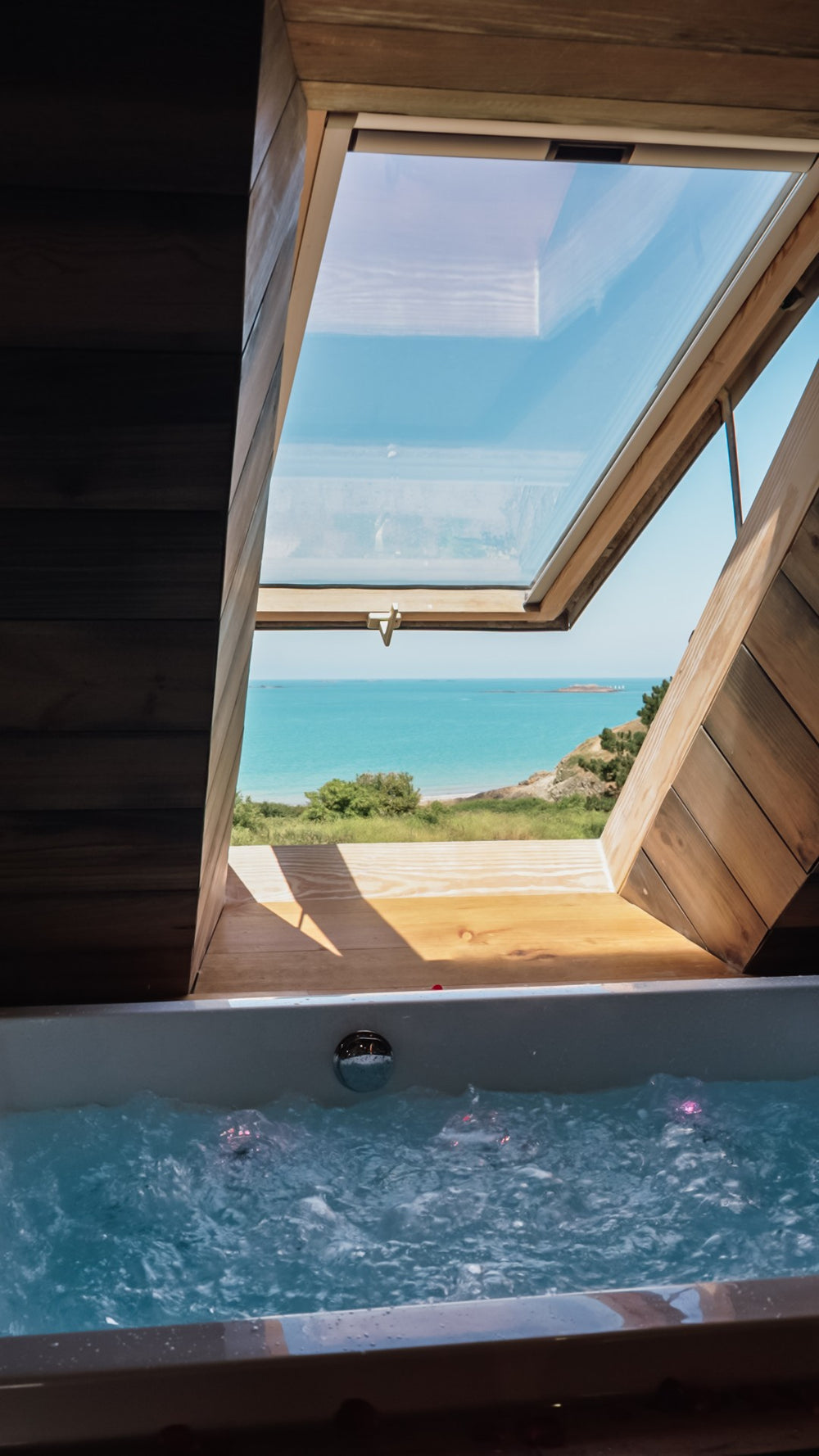 Refuge Lomy - Love’nSpa - weekend en amoureux, love rooms avec spa ou jacuzzi privatif16 de Refuge Lomy

