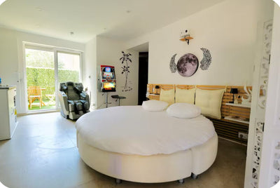 Romantic Room Alexis - Love’nSpa - weekend en amoureux, love rooms avec spa ou jacuzzi privatif