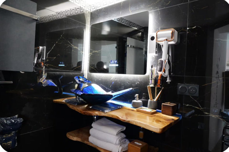 Romantic Room Alexis - Love’nSpa - weekend en amoureux, love rooms avec spa ou jacuzzi privatif