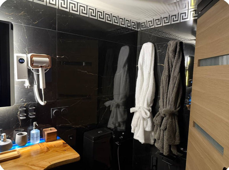 Romantic Room Alexis - Love’nSpa - weekend en amoureux, love rooms avec spa ou jacuzzi privatif2 de Romantic Room Alexis
