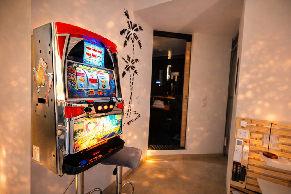 Romantic Room Alexis - Love’nSpa - weekend en amoureux, love rooms avec spa ou jacuzzi privatif6 de Romantic Room Alexis
