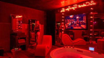 Secret Cabaret Spa - Lyon - Love’nSpa - weekend en amoureux, love rooms avec spa ou jacuzzi privatif