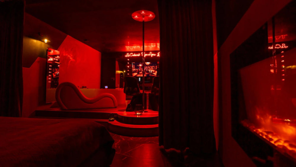 Secret Cabaret Spa - Lyon - Love’nSpa - weekend en amoureux, love rooms avec spa ou jacuzzi privatif4 de Secret Cabaret Spa - Lyon
