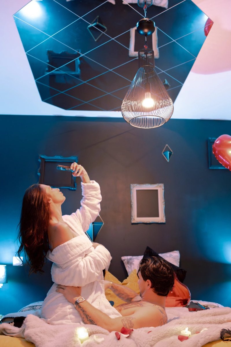 Secret Désir - Haut de gamme - Spa - Espace coquin - Love’nSpa - weekend en amoureux, love rooms avec spa ou jacuzzi privatif3 de Secret Désir - Haut de gamme - Spa - Espace coquin
