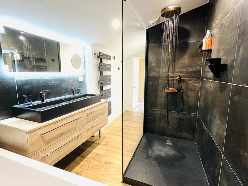 Secret Désir - Haut de gamme - Spa - Espace coquin - Love’nSpa - weekend en amoureux, love rooms avec spa ou jacuzzi privatif3 de Secret Désir - Haut de gamme - Spa - Espace coquin
