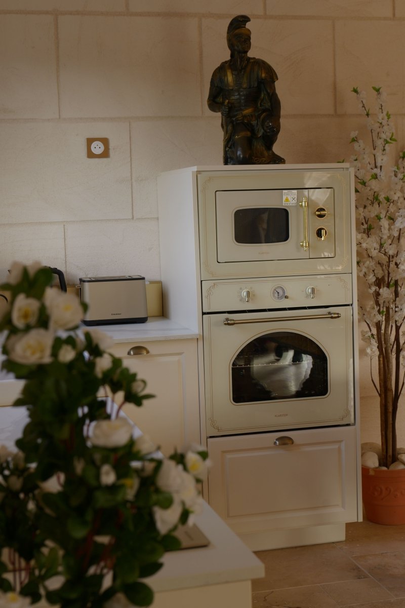 SECRET HOUSE La Villa Rom'Antiqua - Love’nSpa - weekend en amoureux, love rooms avec spa ou jacuzzi privatif17 de SECRET HOUSE La Villa Rom'Antiqua
