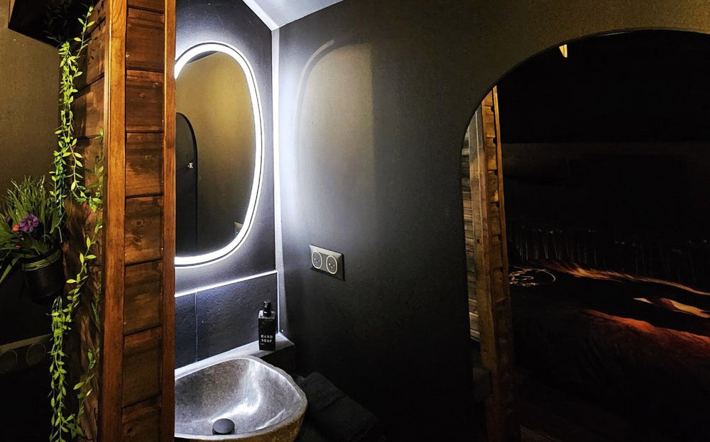 SECRET LOVE GARDEN, Loveroom avec Spa & Champagne - Love’nSpa - weekend en amoureux, love rooms avec spa ou jacuzzi privatif9 de SECRET LOVE GARDEN, Loveroom avec Spa & Champagne

