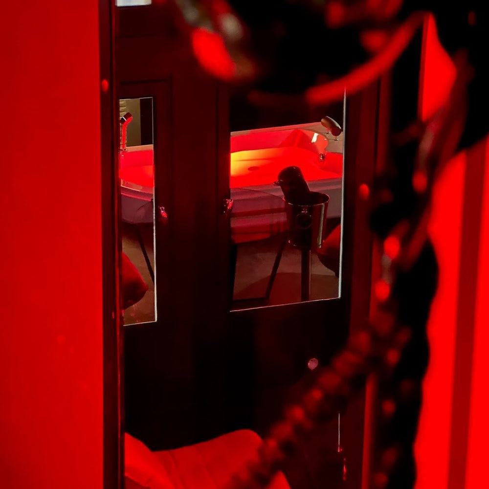 SECRET ROOM DES TRABOULES - Love’nSpa - weekend en amoureux, love rooms avec spa ou jacuzzi privatif5 de SECRET ROOM DES TRABOULES
