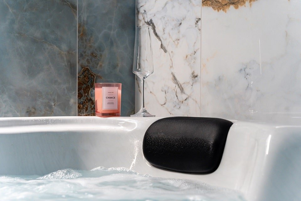 Secret Room Spa Agde - Love’nSpa - weekend en amoureux, love rooms avec spa ou jacuzzi privatif5 de Secret Room Spa Agde
