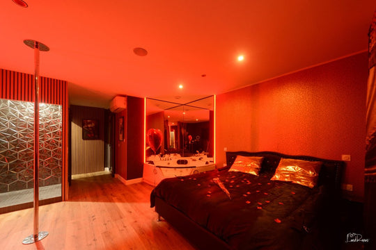 Shiny Cloud - Love’nSpa - weekend en amoureux, love rooms avec spa ou jacuzzi privatif