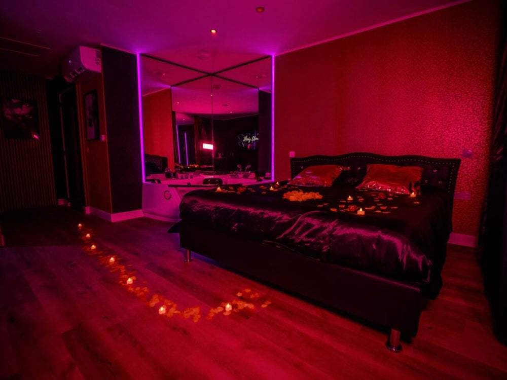 Shiny Cloud - Love’nSpa - weekend en amoureux, love rooms avec spa ou jacuzzi privatif3 de Shiny Cloud
