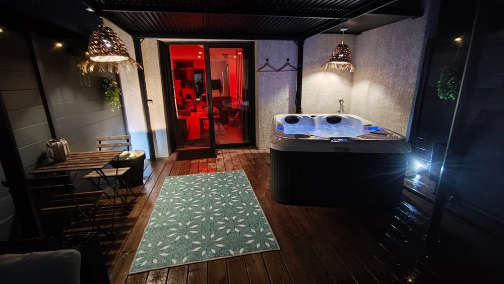 SHIRO - Love’nSpa - weekend en amoureux, love rooms avec spa ou jacuzzi privatif5 de SHIRO
