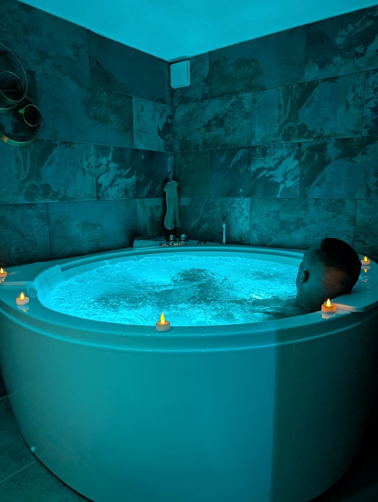 Spassionnement Nature - Love’nSpa - weekend en amoureux, love rooms avec spa ou jacuzzi privatif