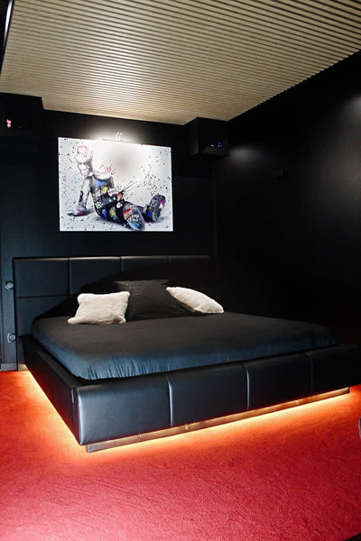 Suite 47 SPA - Ciné - Love’nSpa - weekend en amoureux, love rooms avec spa ou jacuzzi privatif